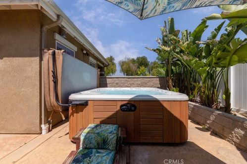 25989 Msn Rd, Loma Linda CA  92354-6506 exterior