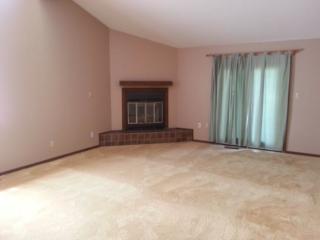3810 Emerald Cir, Manhattan KS  66503-7514 exterior