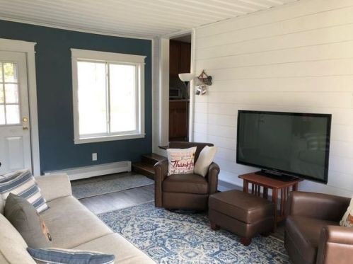 19 Lake St, Salem, NH 03079-2243
