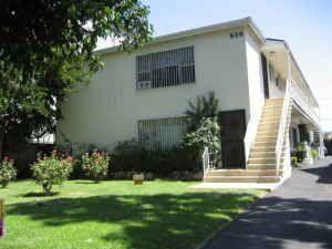838 Mariposa Ave, Los Angeles CA  90005-2125 exterior