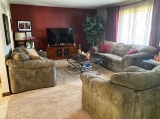 3828 Kingsway Dr, Crown Point IN  46307-8982 exterior