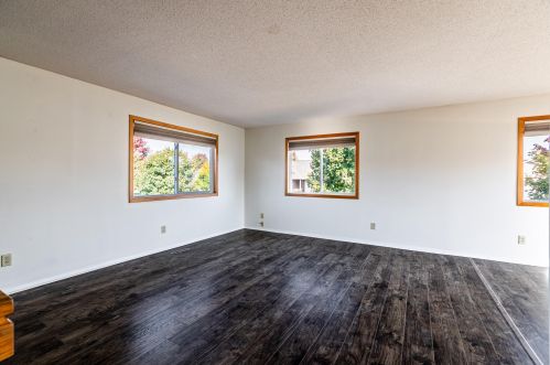 904 Winchester Ln, Holmen WI  54636-8713 exterior