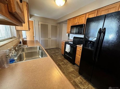 1004 Hazel Ave, Englewood OH 45322-2425 exterior