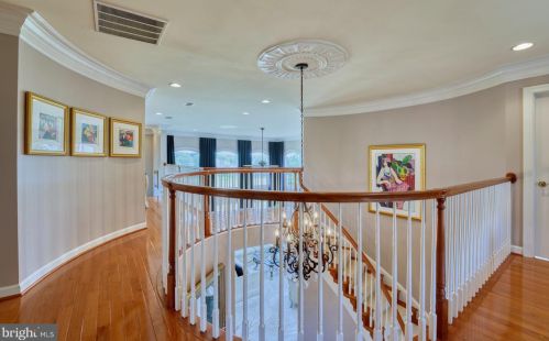 43527 Butler Pl, Leesburg VA 20176-7428 exterior