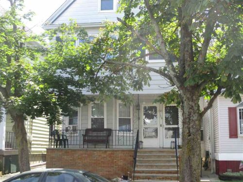 158 4 St, Bayonne NJ  07002-1150 exterior