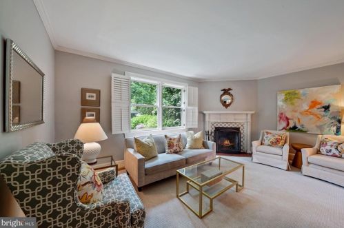 3715 Windom Pl, Washington, DC 20016-2238