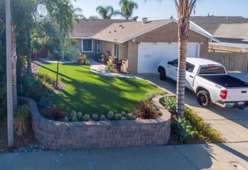 11011 Gayola Ln, Lakeside, CA 92040-2230