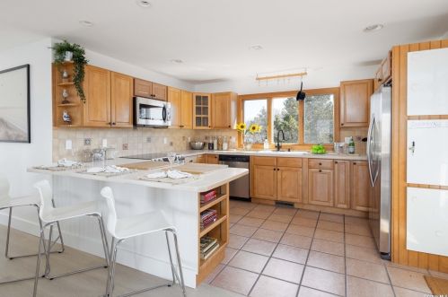 1225 Leeton Dr, Southold NY  11971-2520 exterior