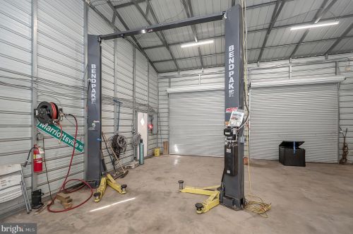 34156 Indiantown Rd, Locust Grove VA  22508-2221 exterior