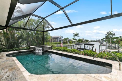 200 Angler Ct, Marco Island FL  34145-4203 exterior