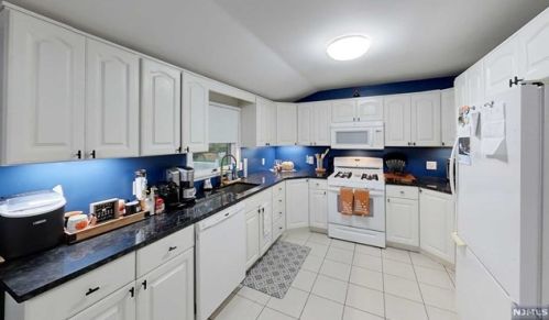 16 Beaver Ave, West Milford NJ  07480-2305 exterior