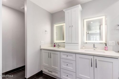 5822 Scottsdale Rd, Scottsdale AZ 85253-5415 exterior