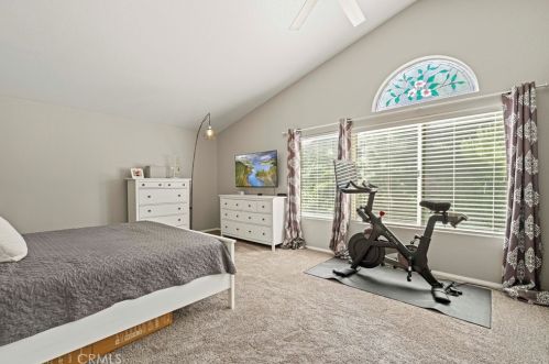 22114 Pamplico Dr, Santa Clarita CA  91350-2186 exterior
