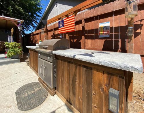 301 6th St, Wheatland CA  95692-9463 exterior