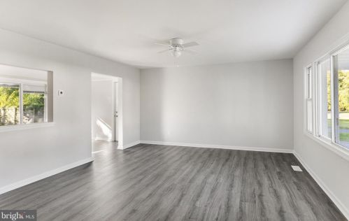 37 Holstone Ln, Willingboro NJ  08046-1817 exterior