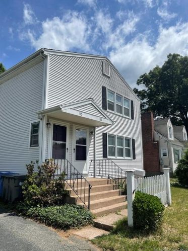 113 Cambridge St, Manchester, CT 06042-3548