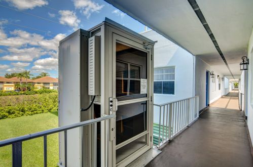 523 Normandy K, Delray Beach FL  33484-4824 exterior