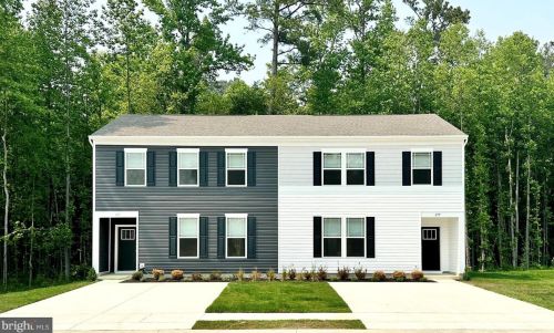 66 Casterline Ct, Dover, DE 19901-6502