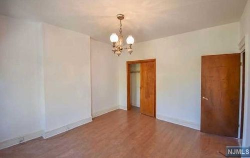 108 Highpoint Ave, Union City NJ  07086-5603 exterior