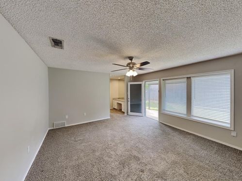 4919 Ledgestone Dr, Fort Worth TX  76132-2014 exterior