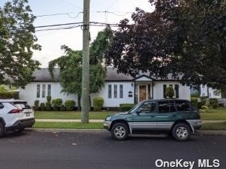 261-16 Williston Ave, Floral Park NY  11001-1060 exterior