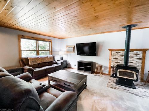 5361 Shady Knolls Dr, Shingobee MN  56484-2040 exterior