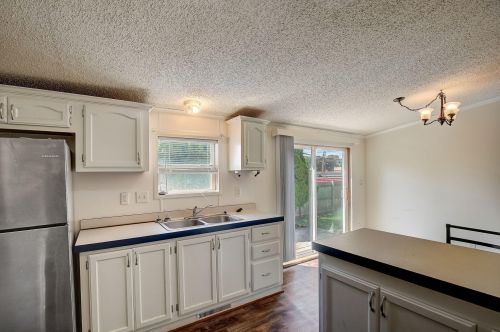 4609 74th Pl, Kenosha WI  53142-3711 exterior