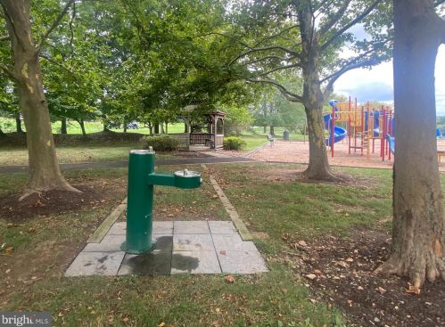 118 Shoal Creek Dr, Blue Bell PA  19422-3250 exterior