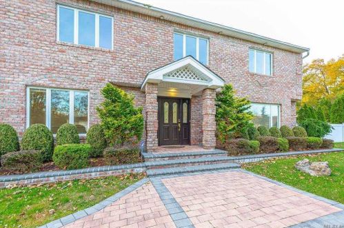 1 Fern Dr, Muttontown, NY 11753-1808