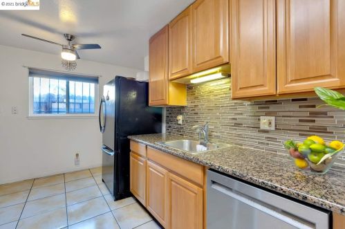 1636 99th Ave, Oakland CA  94603-2611 exterior
