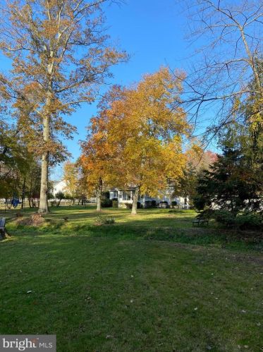 678 Cathcart Rd, Blue Bell PA  19422-1404 exterior