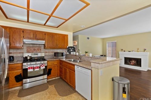 6847 Stone Pine Ct, Chino CA  91710-7414 exterior