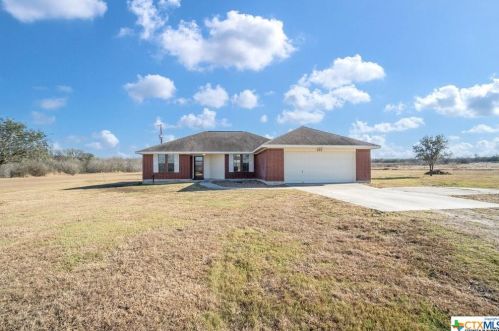305 Mckinney St, Kingsbury, TX 78638-1403