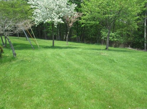 235 Lake St, South Fallsburg NY  12779-5324 exterior