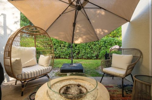 828 Kokomo Key Ln, Delray Beach FL  33483-6027 exterior