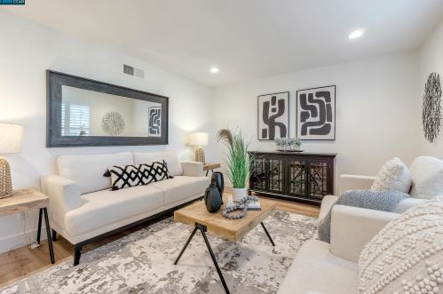 1177 Coad Ct, West Pittsburg CA  94565-6204 exterior