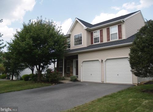 1683 Windmill Ln, Breinigsville, PA 18031-1161