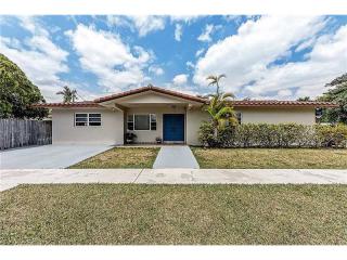 2832 68th Ave, Miami, FL 33155-3810