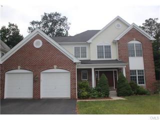 17 Ashley Ct, Danbury CT  06810-7288 exterior