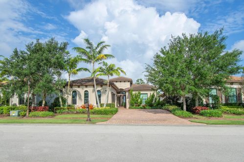 187 Calmo Cir, Port Saint Lucie, FL 34984-6610