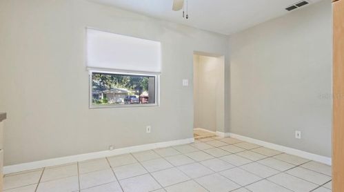 6026 17 Ave, Saint Petersburg FL  33707-3203 exterior