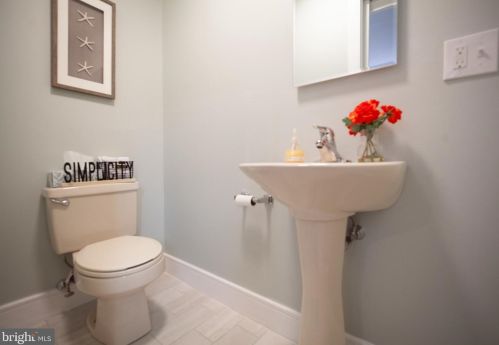 208 Beaver Dr, Gloucester NJ  08031-2902 exterior