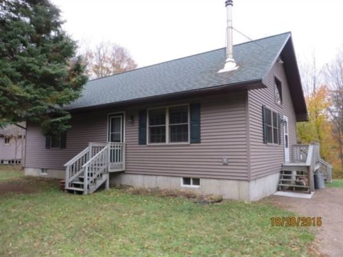 770 Hollywood Rd, Old Forge, NY 13420-3614