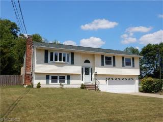 3853 Magnolia Dr, Brunswick, OH 44212-1500