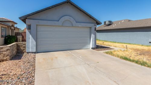 7394 67th Dr, Glendale, AZ 85303-2127