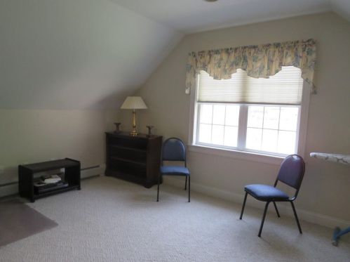 28 Millers Brk Dr, Cumberland RI  02864-6163 exterior