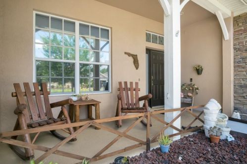 7501 Kickliter Ln, Land O Lakes, FL 34637-7483