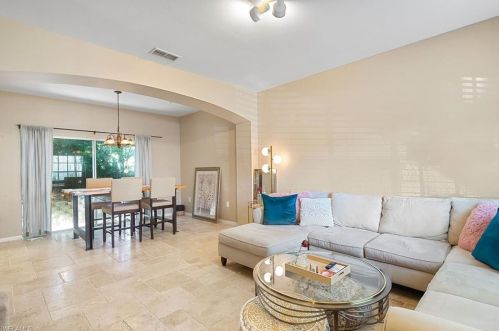3258 Tamara Dr, Naples, FL 34109-3867