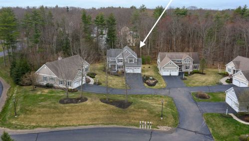 15 Drumlin Rd, Stratham NH  03885-6531 exterior