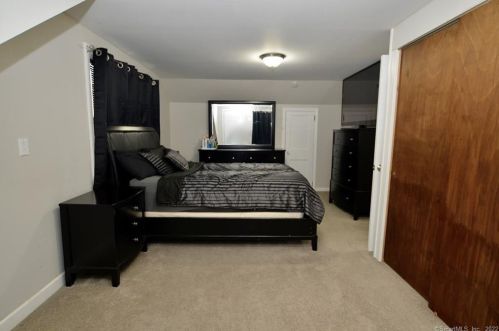 631 Congress Ave, Waterbury CT  06708-4154 exterior